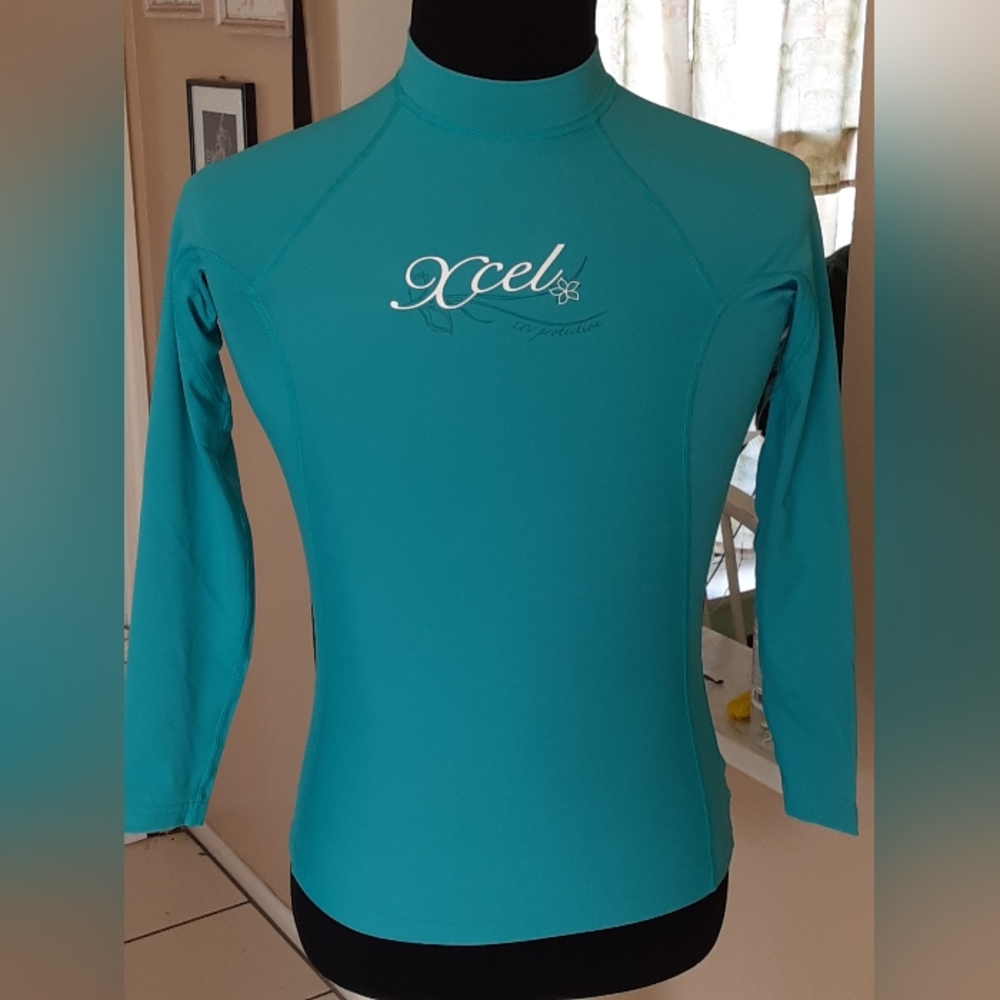 Ladies Rash Guard (size 12)